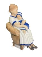 Figurine - Elsa con mamma in poltrona - immagine 2