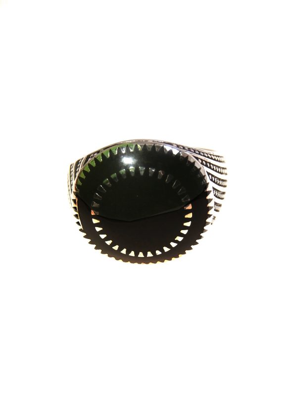 Uomo anello tondo interno nero