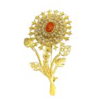 Spilla margherita in argento dorato