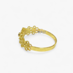 Anello fede traforata con strass rosso - immagine 3