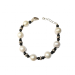 Bracciale argento con sfere madreperlate e onice