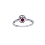 Anello rubino madagascar e diamanti - immagine 3