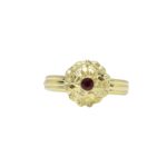 Anello bottone sardo dorato con granato